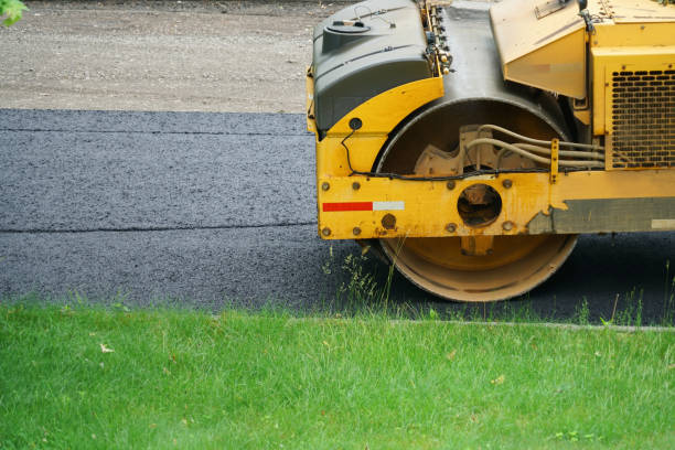 Best Affordable Driveway Paving  in Franklin Center, NJ